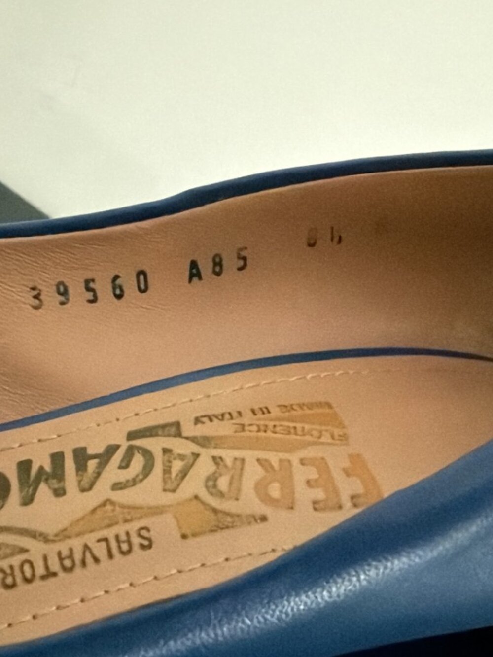**Salvatore Ferragamo Blue Leather Heels – Size 8.5** - Picture 5 of 5
